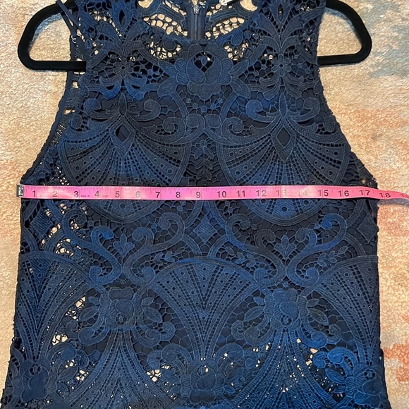 Alice & Olivia Tunic Top - Picture 7 of 7